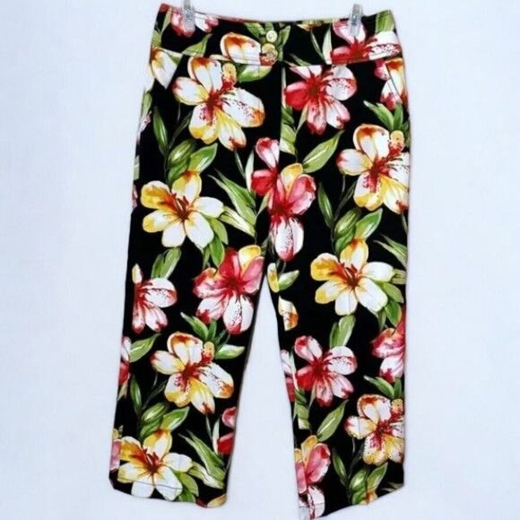 St John Sport Marie Gray Floral Sequin Straight Leg Capri Pants Multicolor 4 - Picture 10 of 10